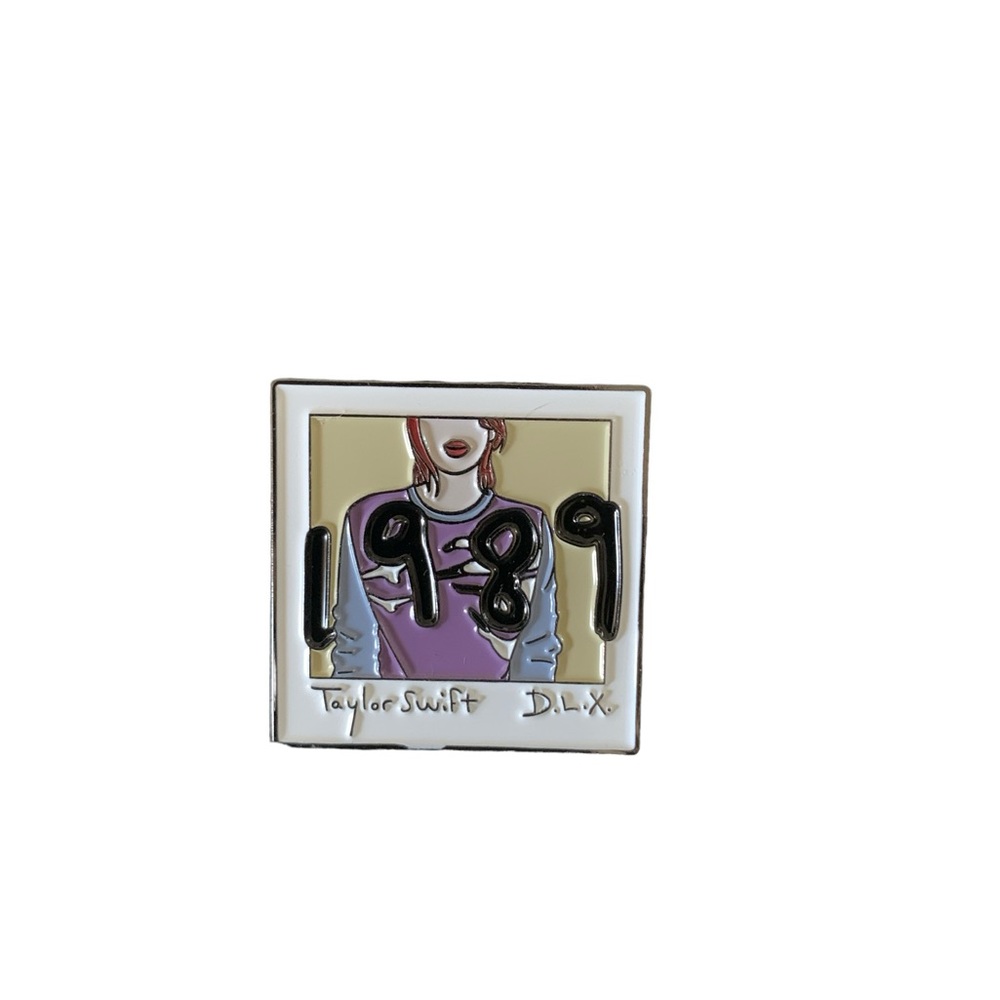 Taylor swift 1989 pin